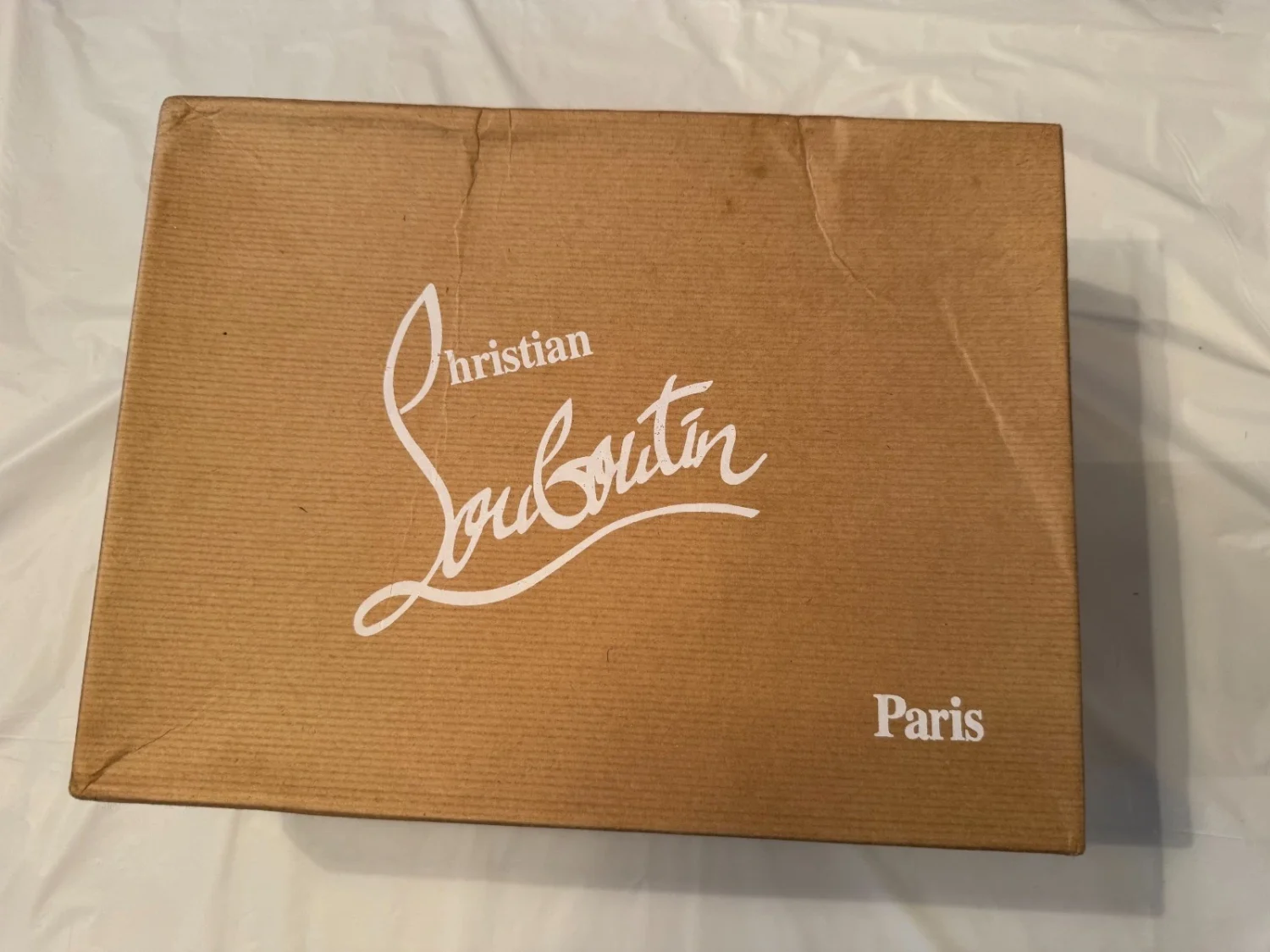Louboutin 女式鞋 38 码 (7.5 - 8) 黑色带红色鞋底-