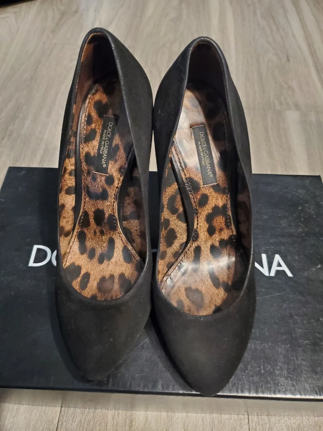 Dolce & Gabbana 黑色麂皮绒尖头细高跟鞋豹纹鞋垫 US 6-