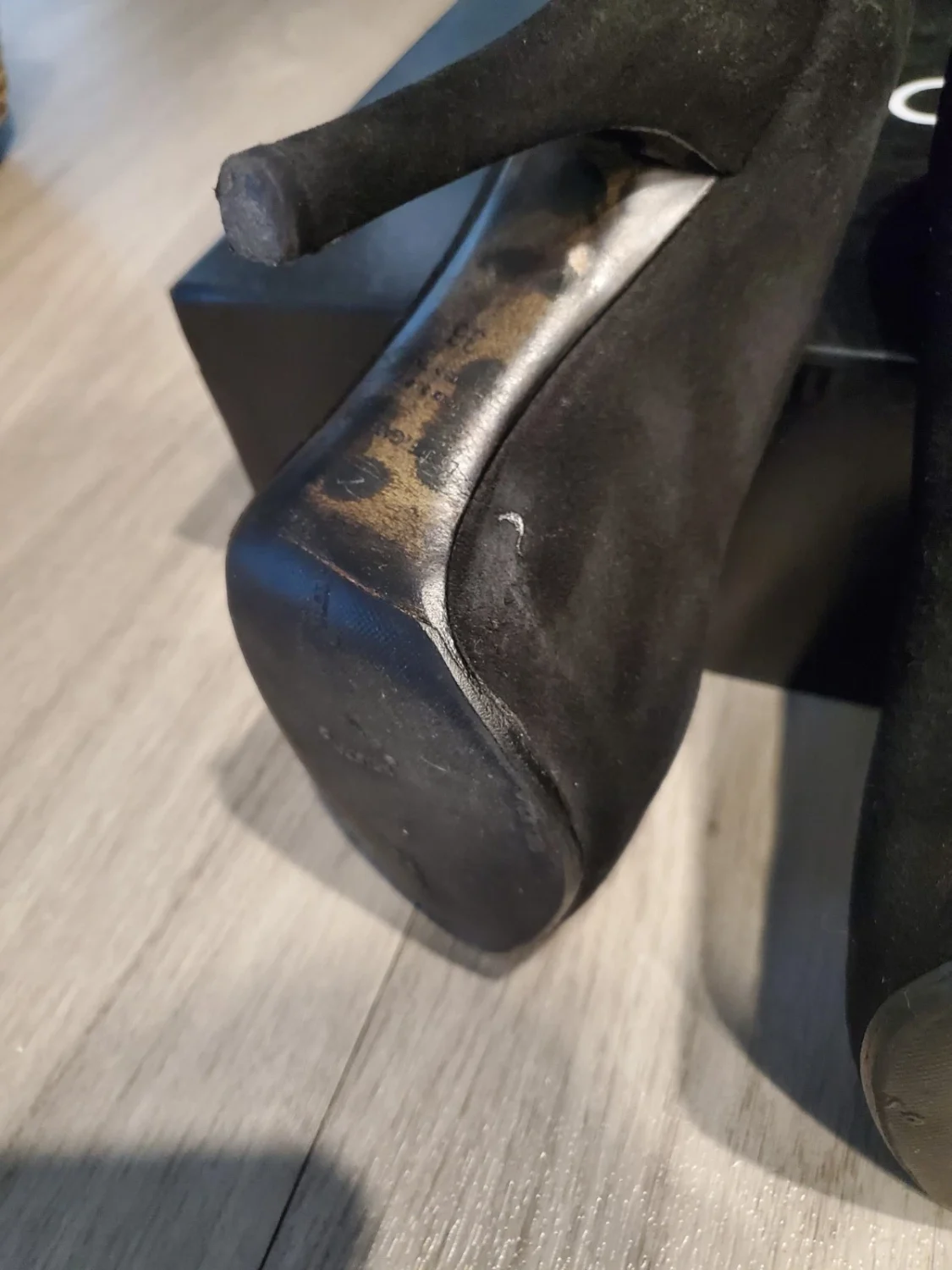 Dolce & Gabbana 黑色麂皮绒尖头细高跟鞋豹纹鞋垫 US 6-