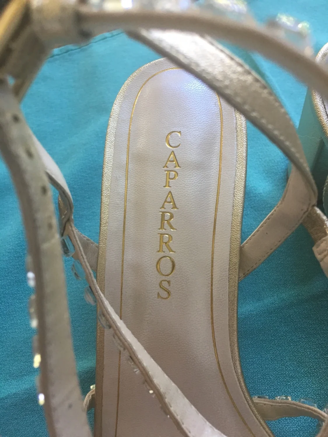 Caparros 系带水钻金色 3 英寸高跟鞋,9.5 B 码-