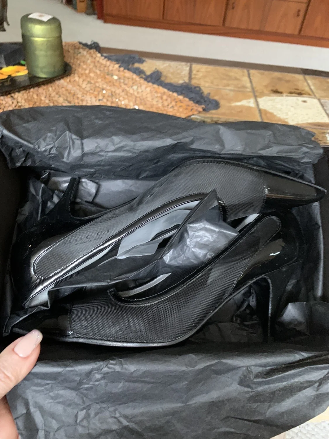 古驰 TOM FORD 泵鞋黑色漆皮/深绿色鞋跟 Eu 38,意大利-