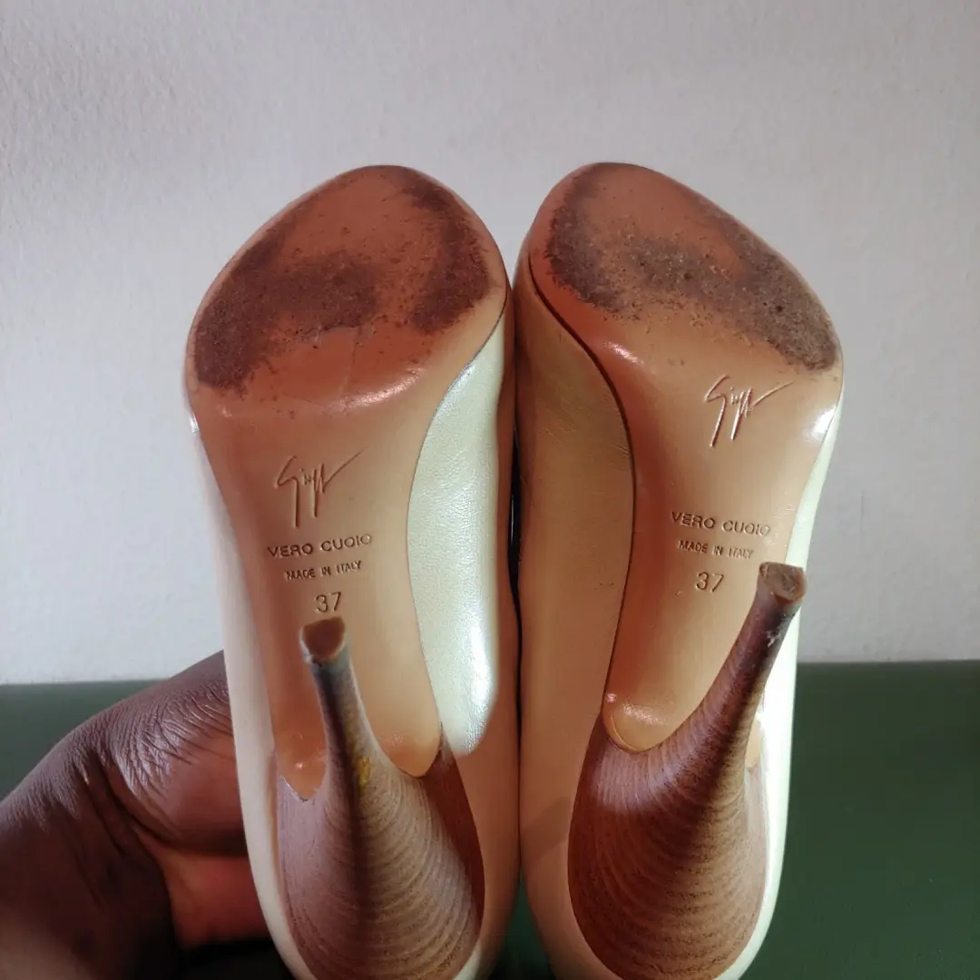 GIUSEPPE ZANOTTI 双色高跟鞋 米色 红色 尺寸 6.5-