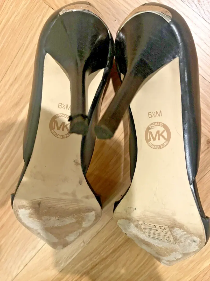 Michael Kors 鞋 PUMP 3.75 英寸高跟鞋黑色皮革 6.5 码-