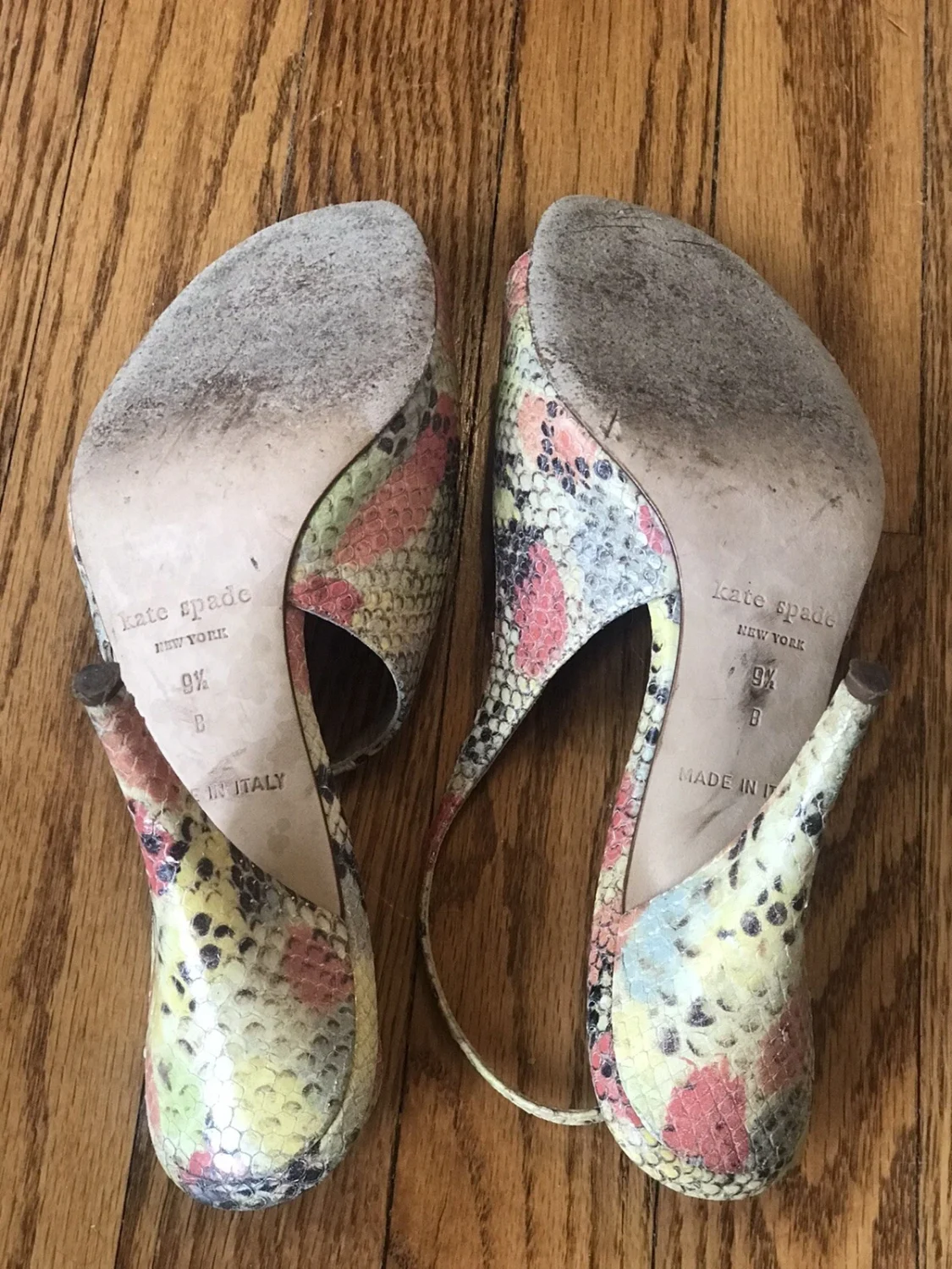 kate spade 4 英寸高跟鞋彩虹蟒蛇尺寸 9.5/40-