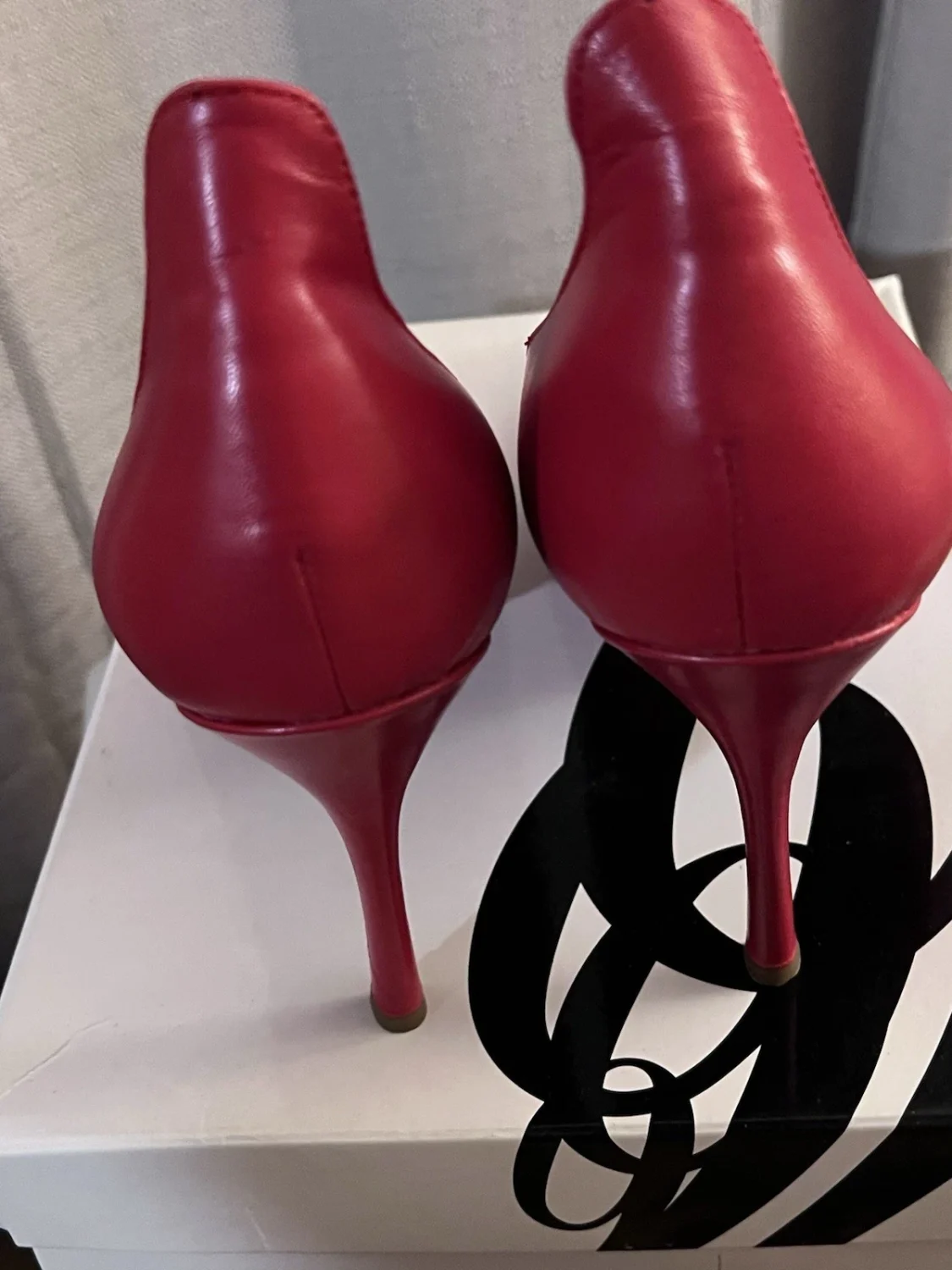 Nine West 女式红色皮革尖头细高跟鞋懒人鞋 12M 码-