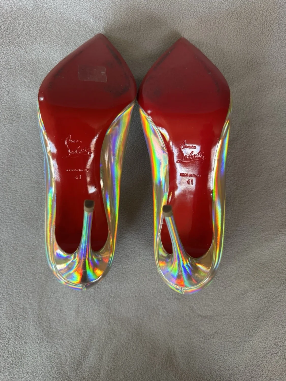 Christian Louboutin 金色合成全息尖头细高跟鞋 11-