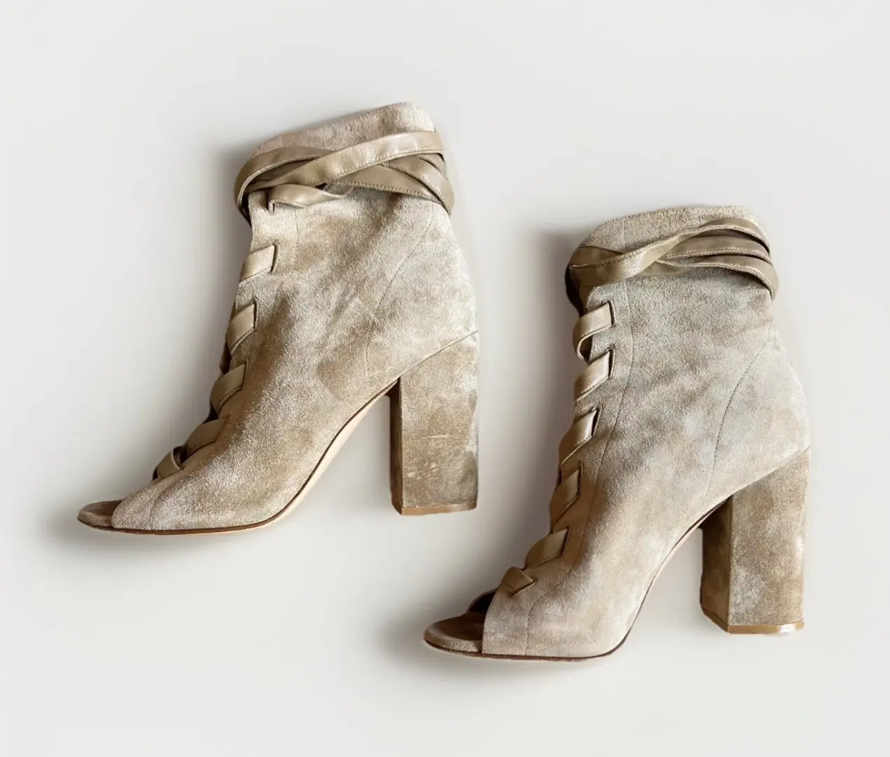 GIANVITO ROSSI⚡️“Brooklyn”棕褐色绒面革露趾系带紧身胸衣靴,尺寸 38.5/8.5-