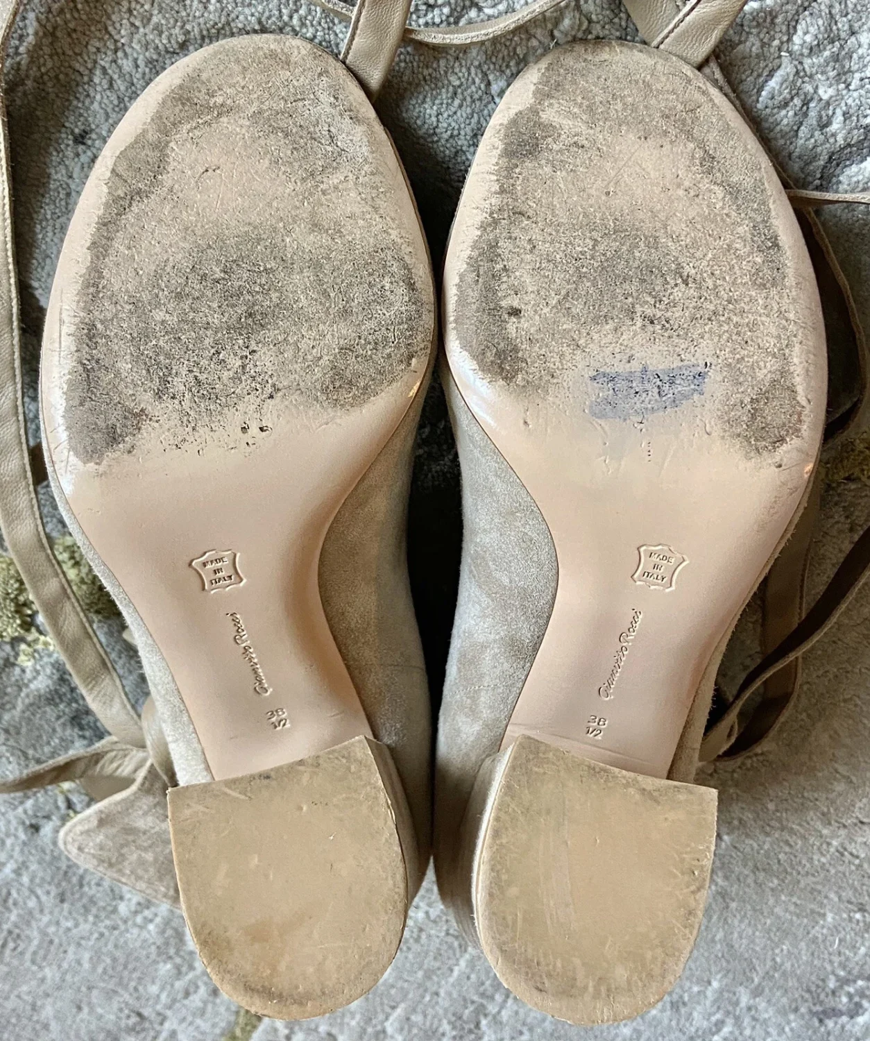 GIANVITO ROSSI⚡️“Brooklyn”棕褐色绒面革露趾系带紧身胸衣靴,尺寸 38.5/8.5-