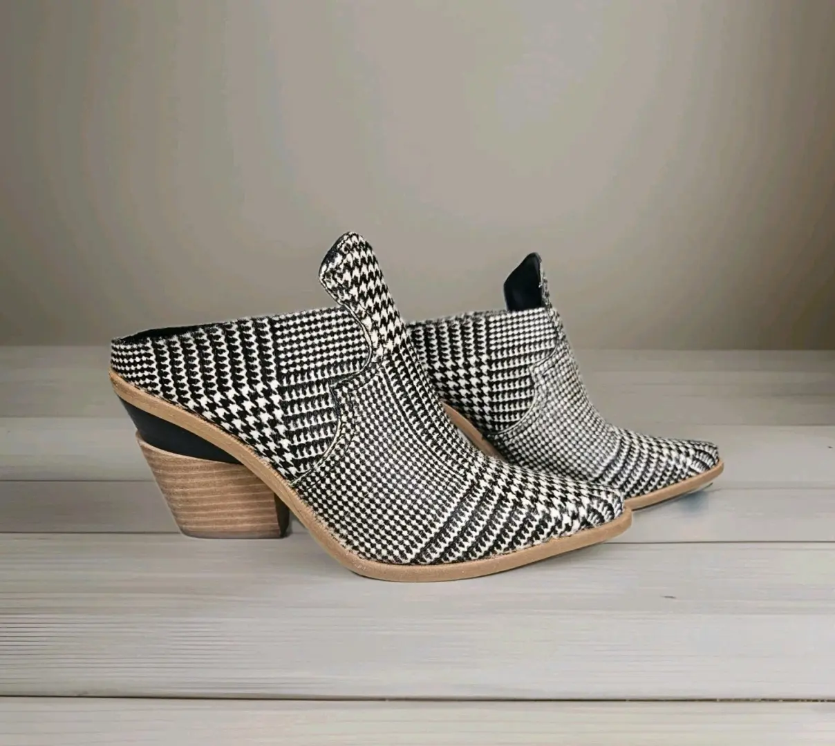 Gianni Bini Houndstooth Mules 木屐女式 7 西尖头高跟鞋异想天开-