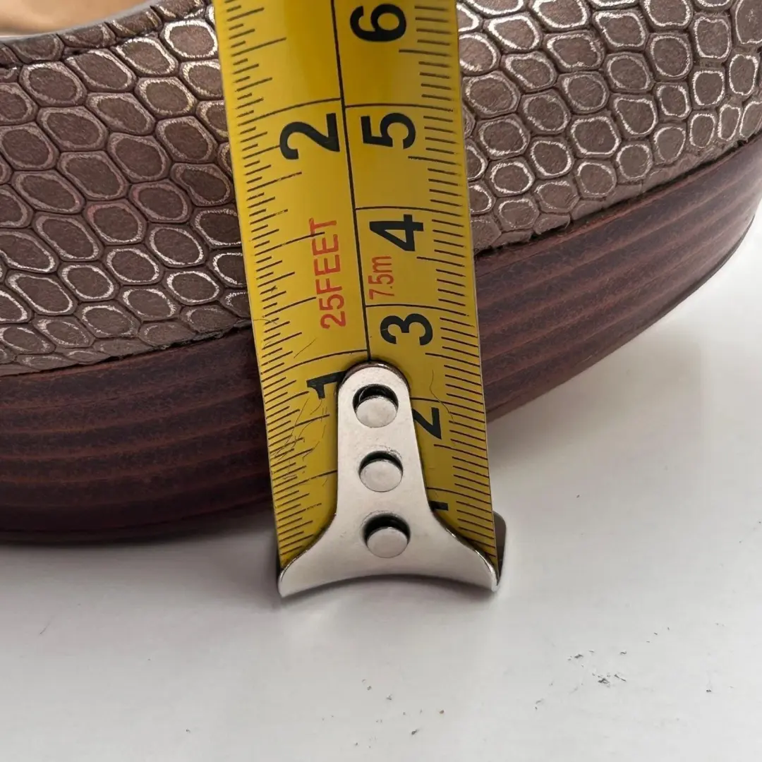 复古 Guess 女式 7.5M 码棕色皮革蛇皮厚底细高跟鞋-