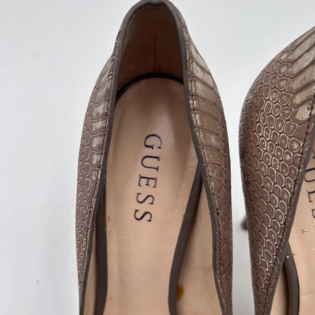 复古 Guess 女式 7.5M 码棕色皮革蛇皮厚底细高跟鞋-