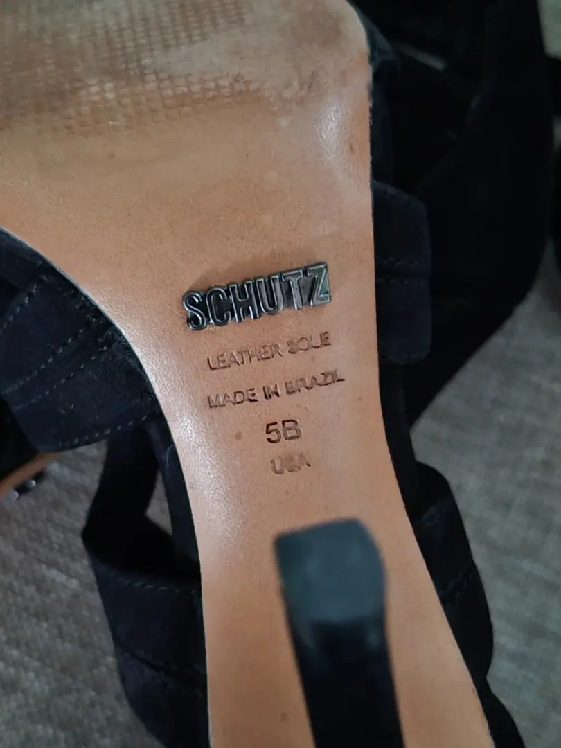 Schutz 黑色麂皮绒系带高跟鞋 5 B 码-