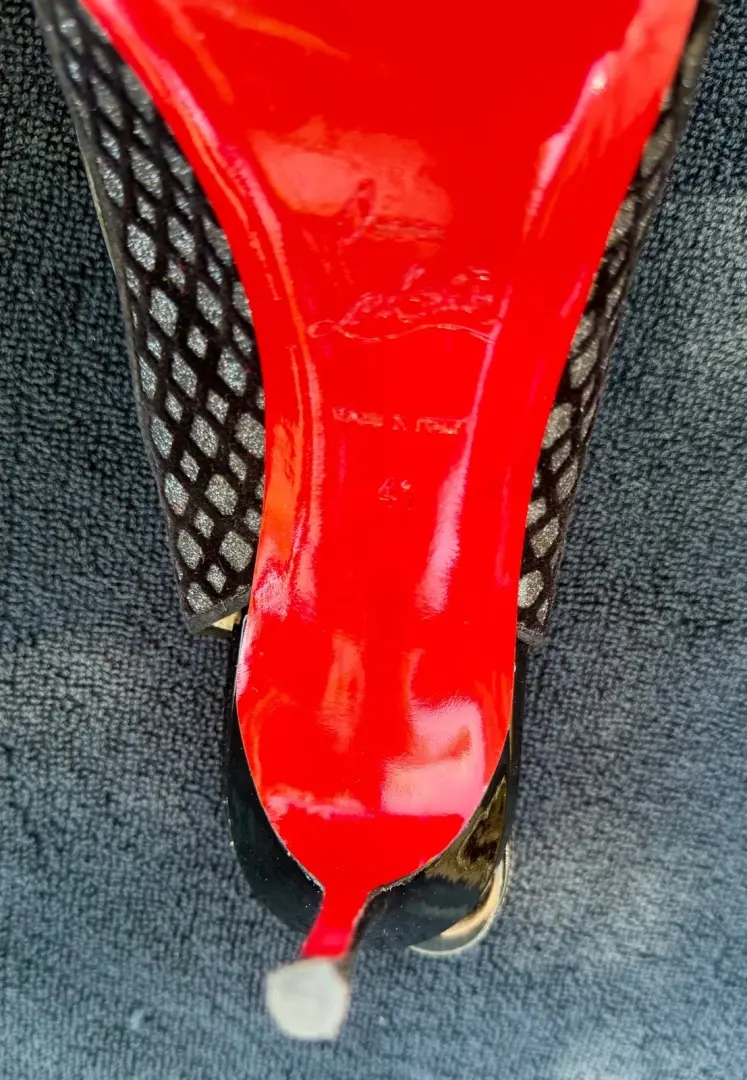 Christian Louboutin Bupendo 吊带 85 PVC 专利黑色蝴蝶结高跟鞋 EU 41-