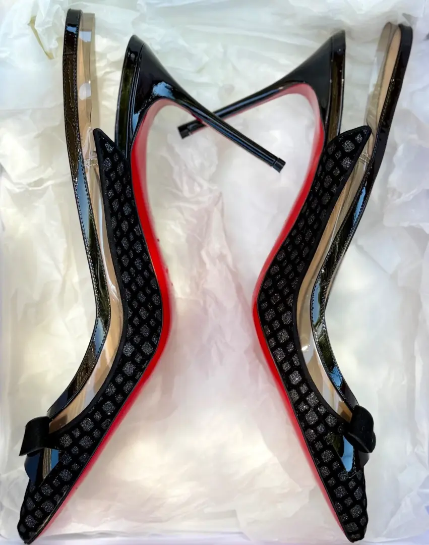 Christian Louboutin Bupendo 吊带 85 PVC 专利黑色蝴蝶结高跟鞋 EU 41-
