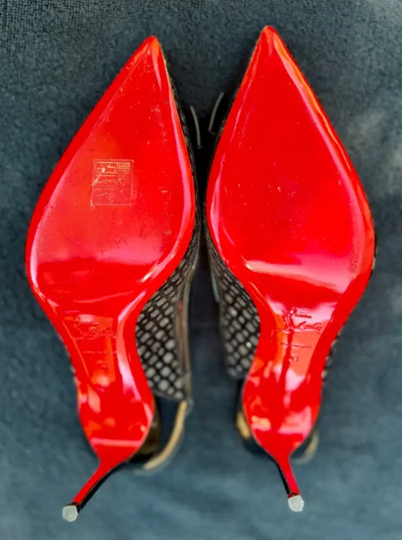Christian Louboutin Bupendo 吊带 85 PVC 专利黑色蝴蝶结高跟鞋 EU 41-