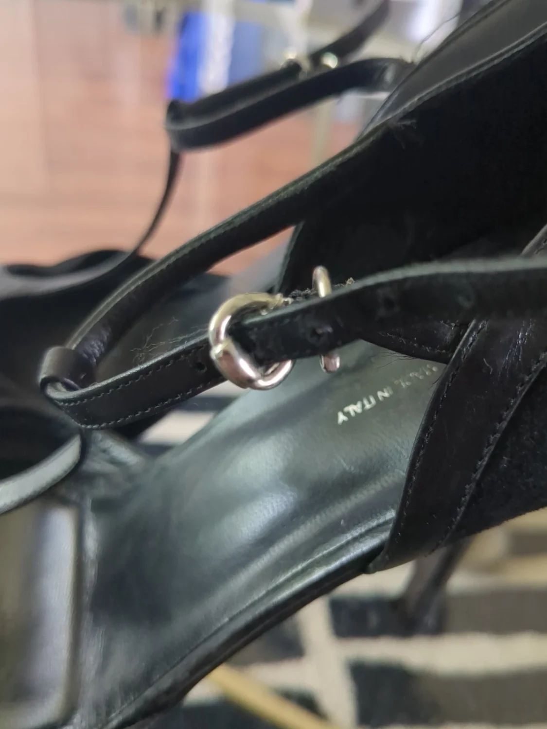 女式高跟鞋 DKNY 9.5 黑色麂皮绒意大利制造-