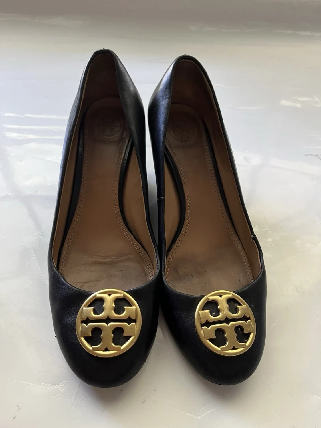 Tory Burch 黑色皮革切尔西楔 - 尺码 6.5-