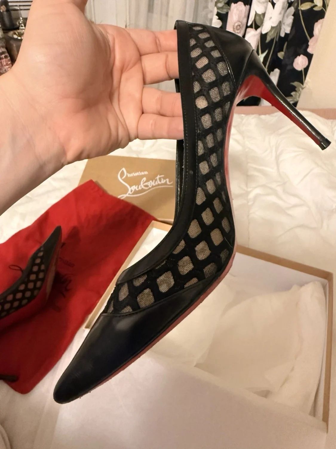 Christian Louboutin 黑色皮革网眼尖头细高跟鞋 EU 38.5-