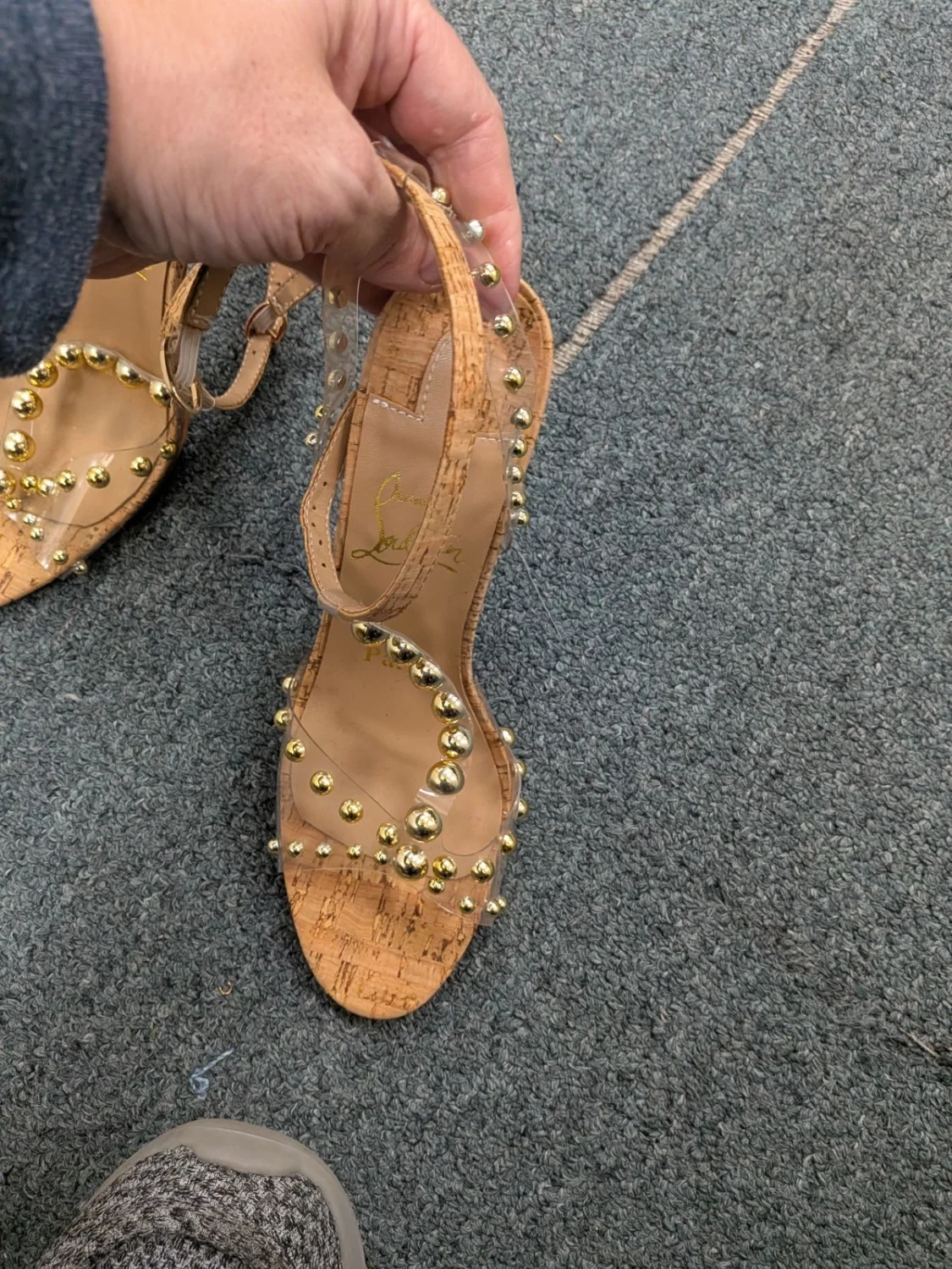 Christian Laboutin Faridaravie 踝带凉鞋 鞋跟 串珠 38 美国 7.5-