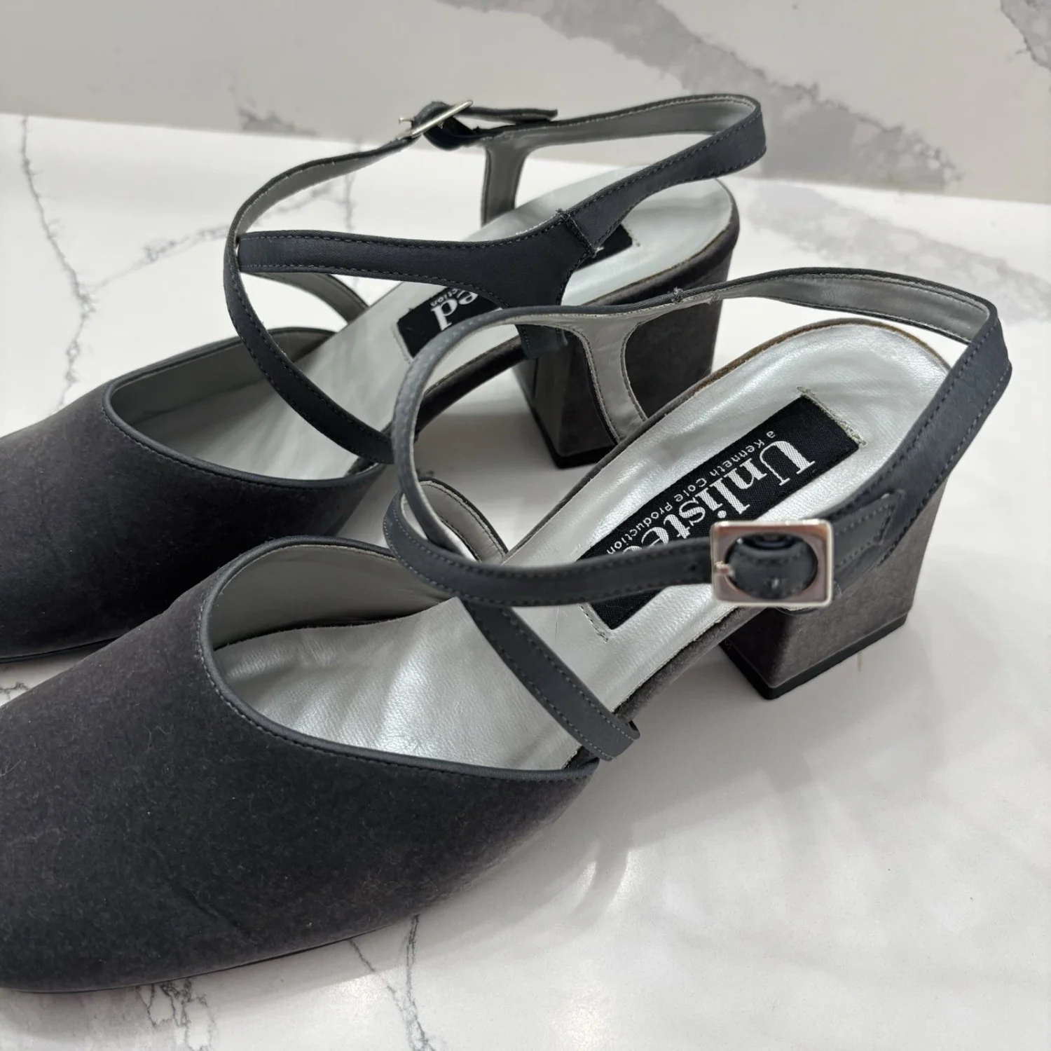 未上市 Kenneth Cole 复古女式 9 Cross My Heart 灰色方头高跟鞋-