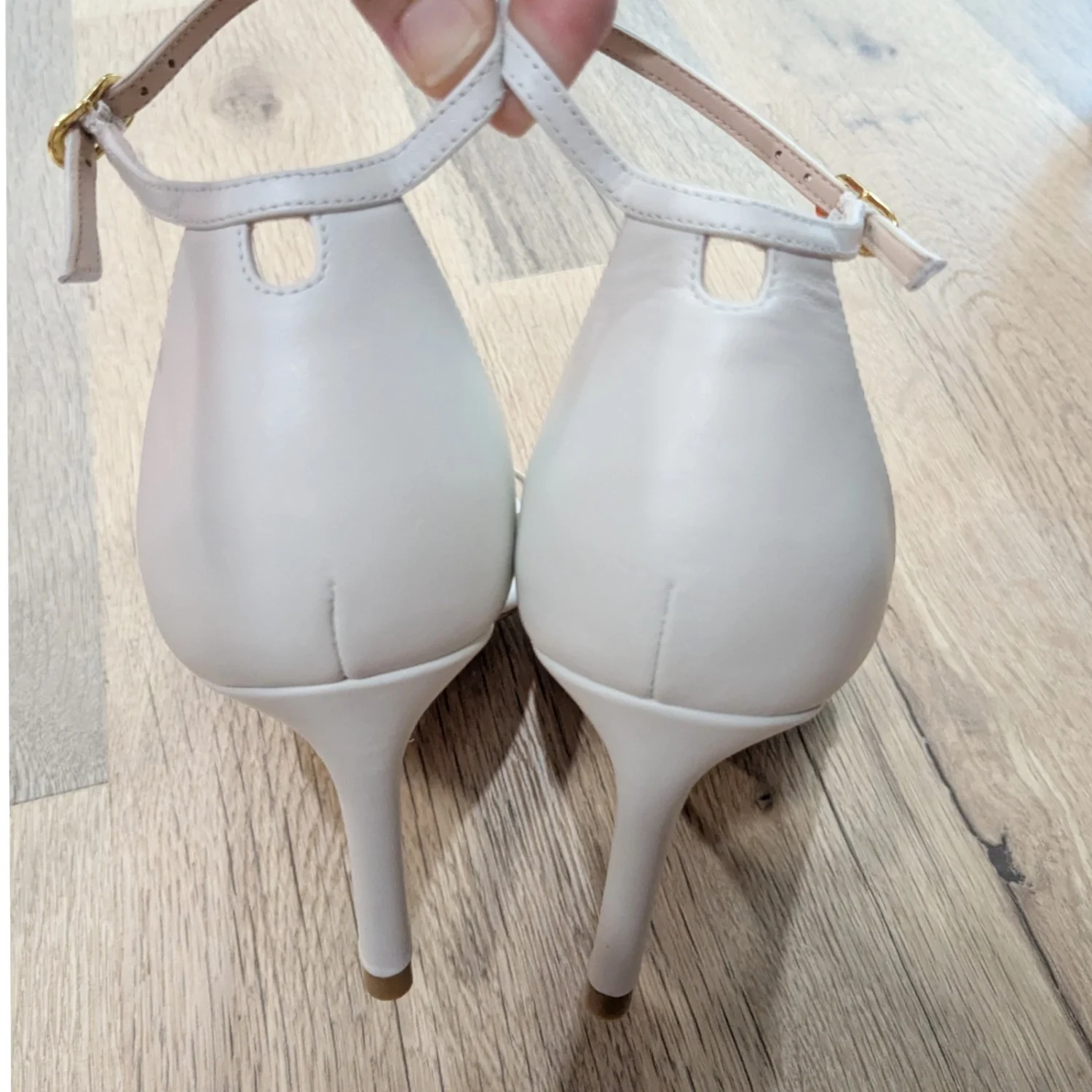 Stuart Weitzman Amelina白色皮革踝带高跟鞋方头女式9.5码-