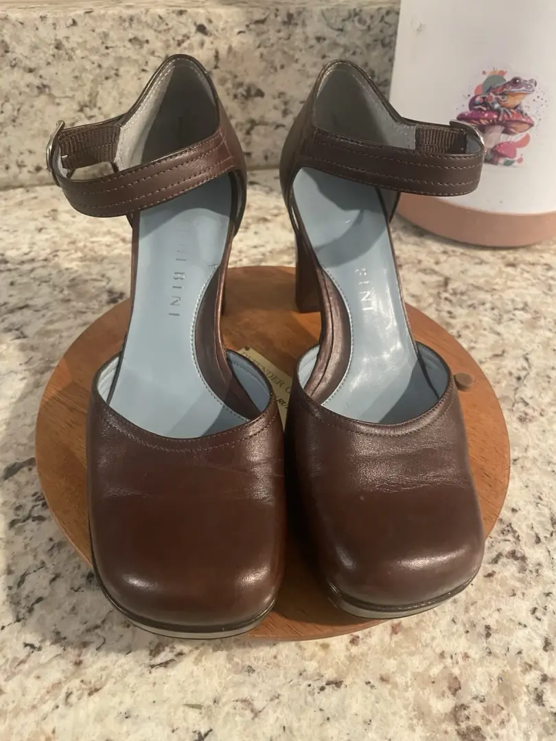 Gianni Bini 棕色皮革 Mary Jane 厚底高跟鞋女式 7.5M 码粗跟-