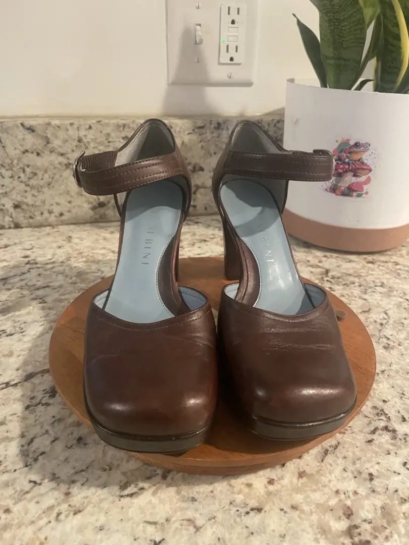 Gianni Bini 棕色皮革 Mary Jane 厚底高跟鞋女式 7.5M 码粗跟-
