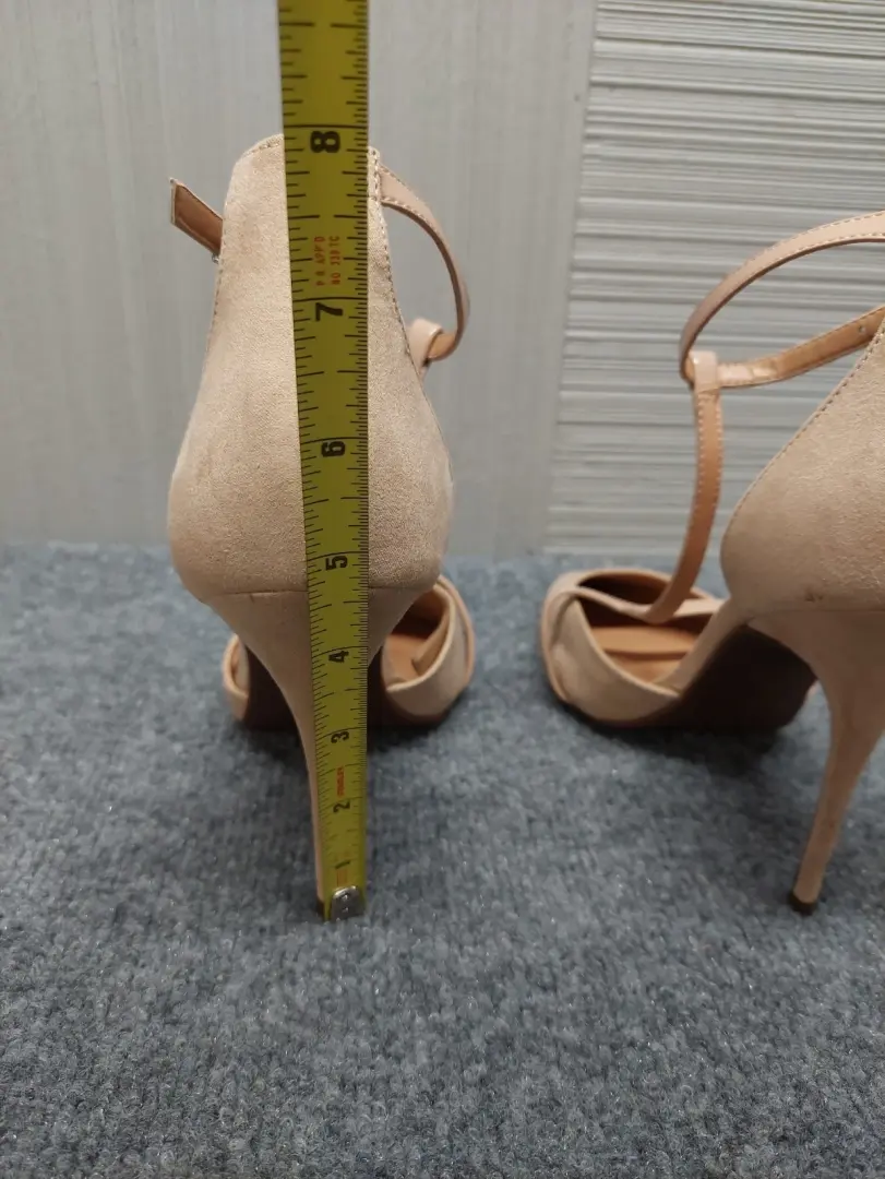 Jessica Simpson 女式浅口鞋 9.5 米色 T 带尖头细跟 City-