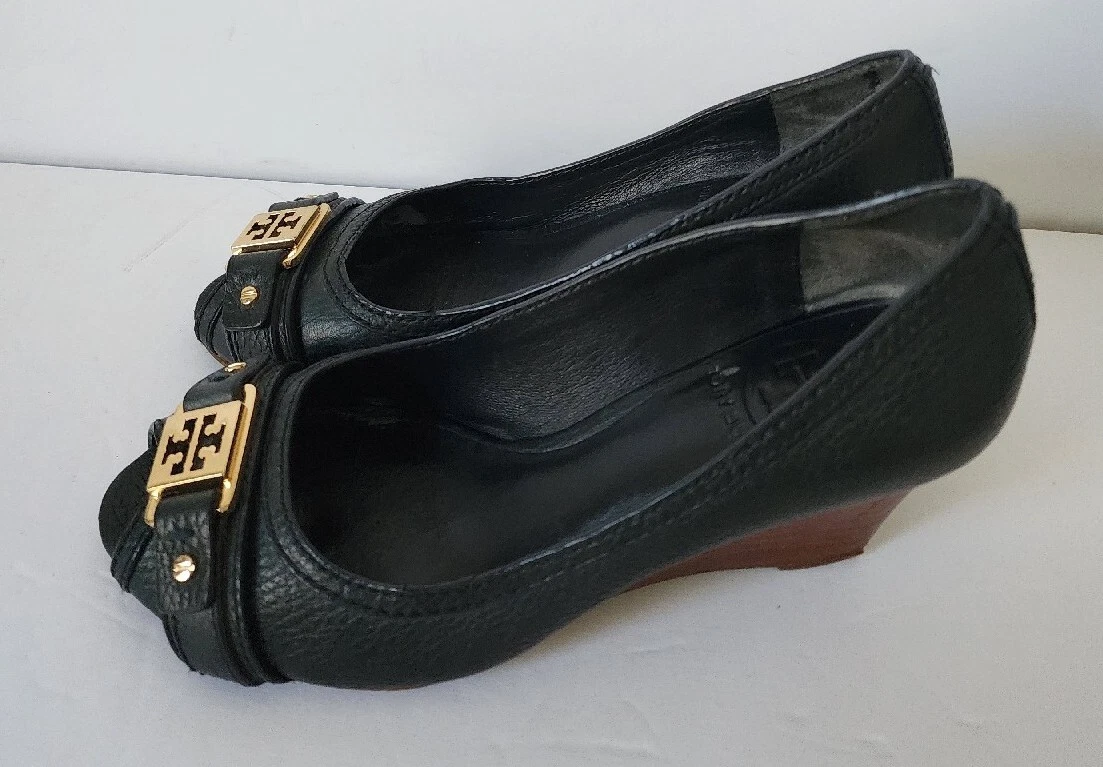 Tory Burch Carnell 女式楔形海军蓝方形标志皮革露趾鞋 5.5-