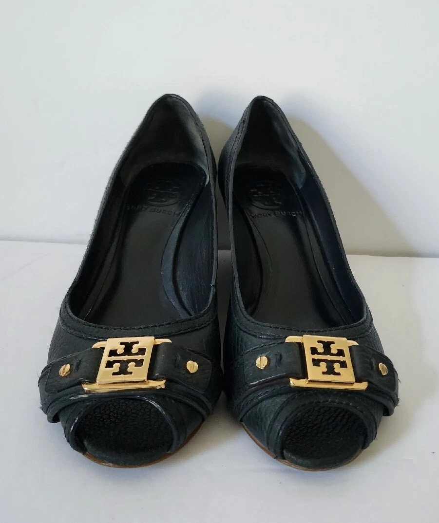 Tory Burch Carnell 女式楔形海军蓝方形标志皮革露趾鞋 5.5-