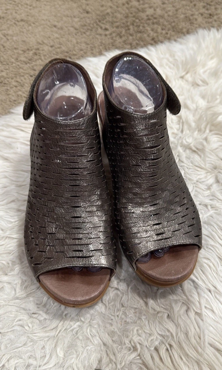 Dansko 女式 Danae 露背凉鞋锡 Nappa 尺码 40 EU 9.5/10 US-
