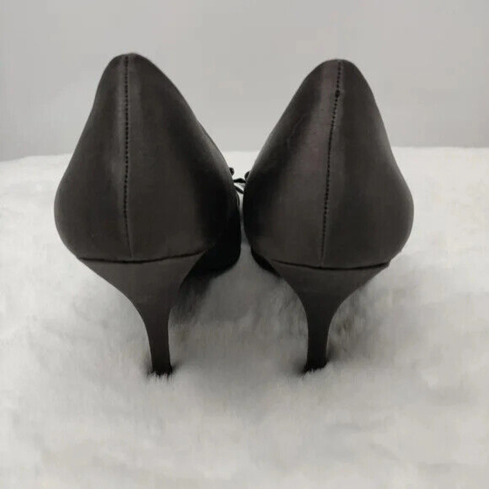 Anne Klein 灰色露趾泵 9 码-