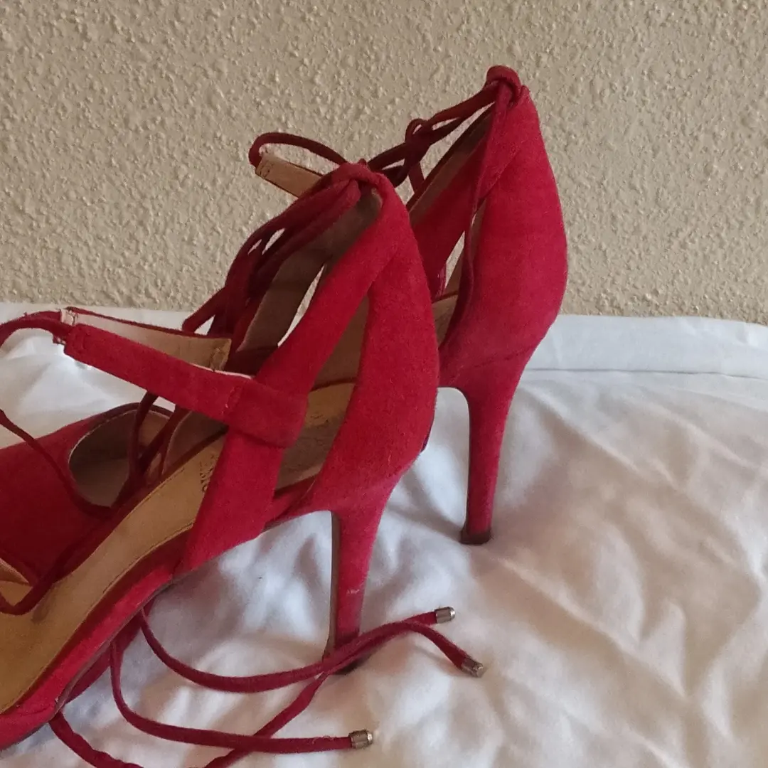 Vince Camuto 红色麂皮绒绑带尖头系带高跟鞋 7.5-
