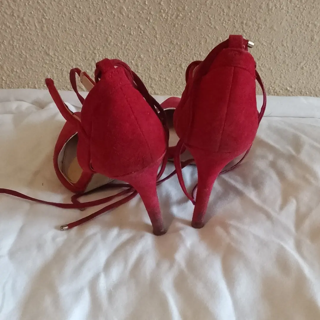 Vince Camuto 红色麂皮绒绑带尖头系带高跟鞋 7.5-
