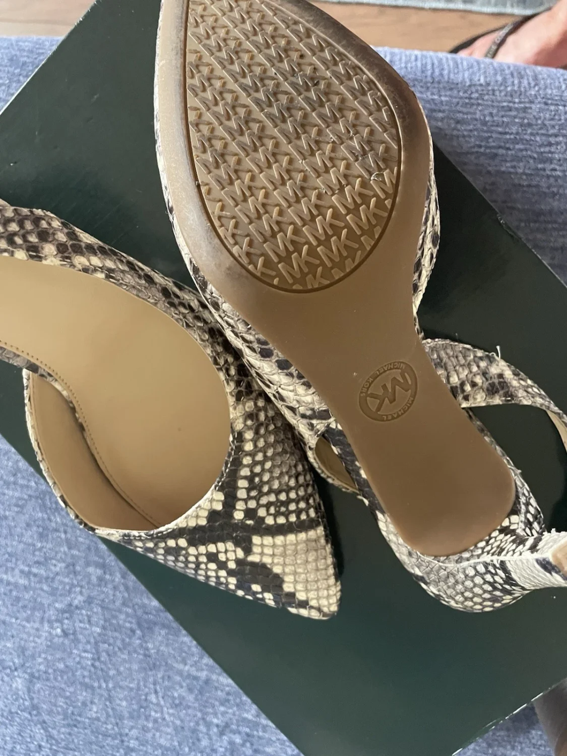 Michael Kors 女式露背 6.5 码-