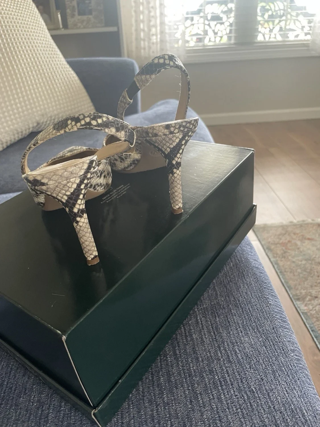 Michael Kors 女式露背 6.5 码-