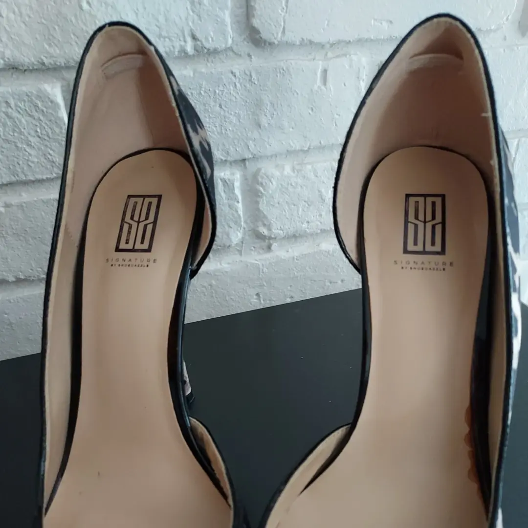 Shoedazzle 动物印花 D'Orsay 泵尺寸 11-
