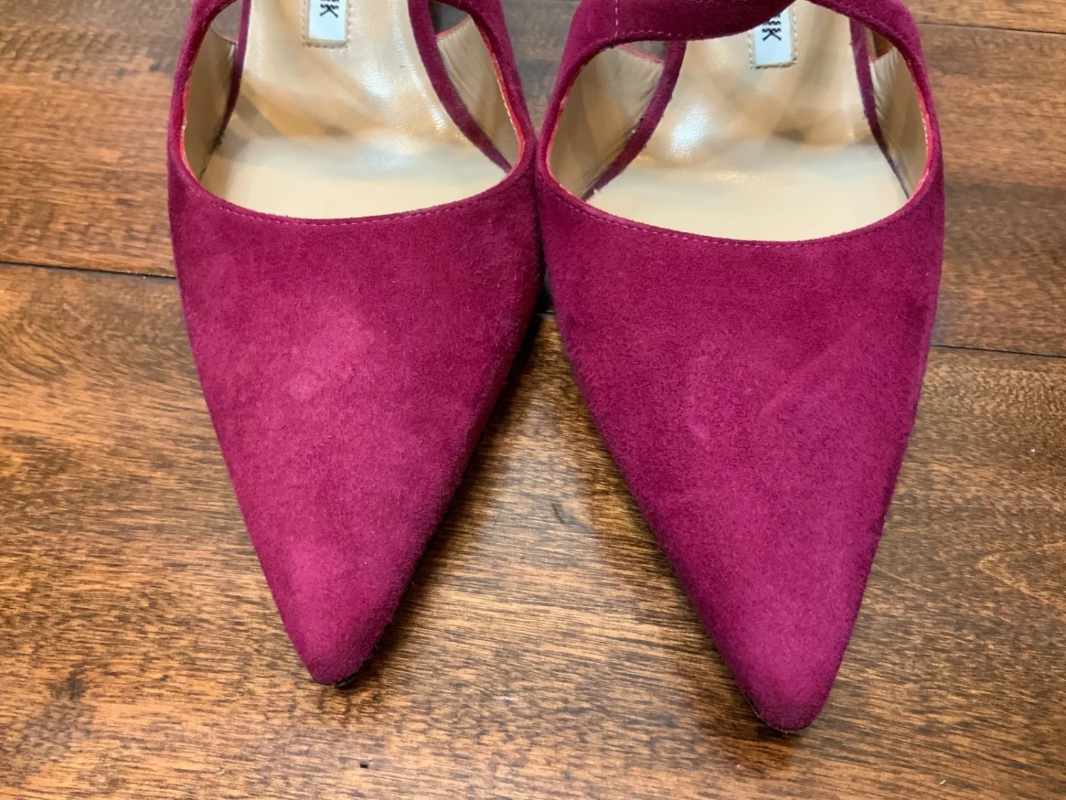 Manolo Blahnik Fuchsia 麂皮绑带高跟鞋,尺寸 6 | 36-