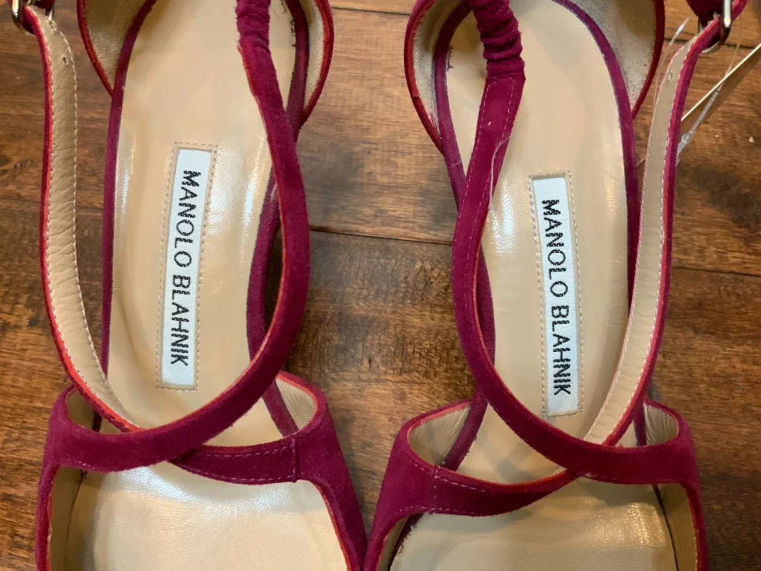 Manolo Blahnik Fuchsia 麂皮绑带高跟鞋,尺寸 6 | 36-
