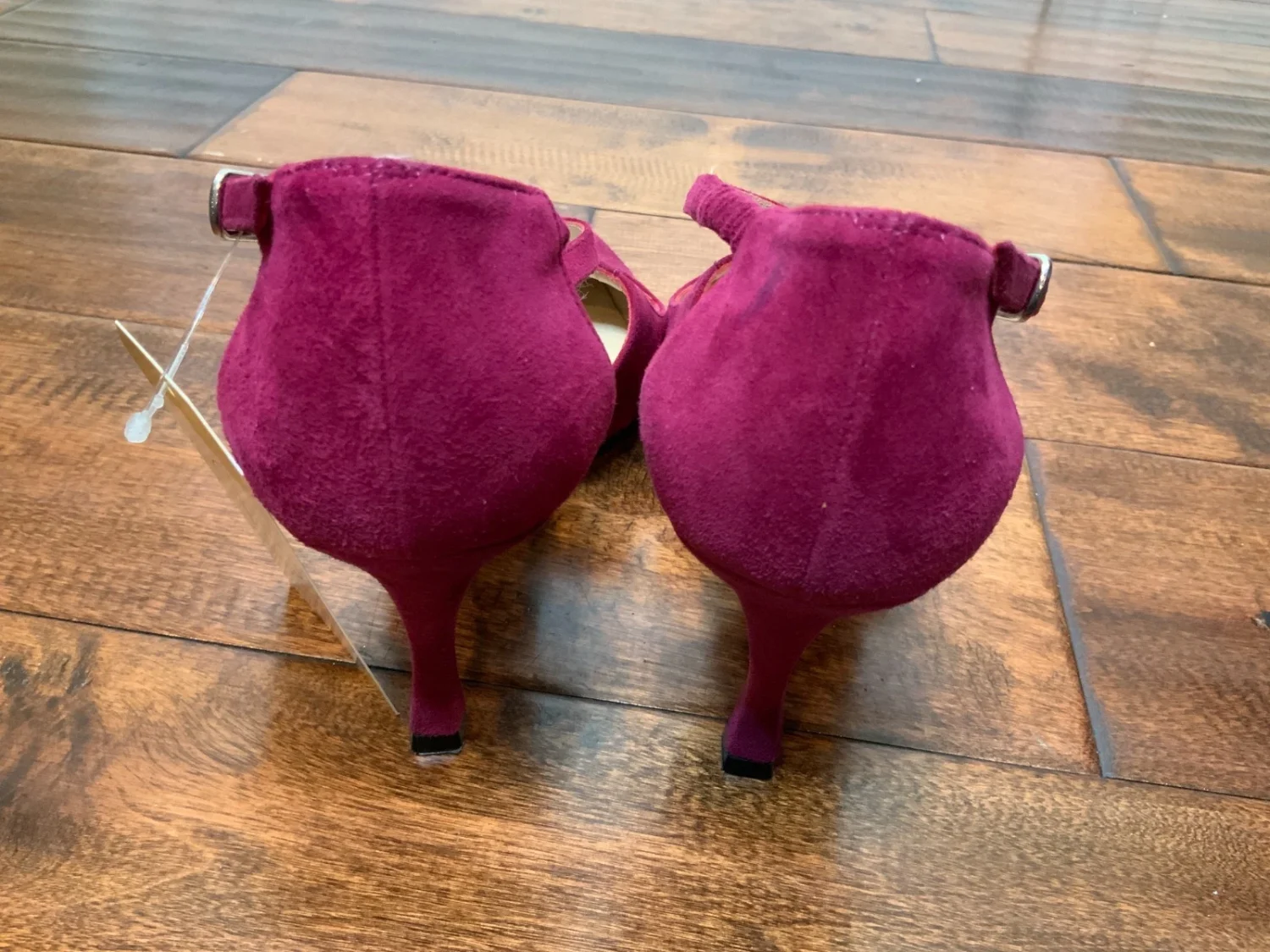 Manolo Blahnik Fuchsia 麂皮绑带高跟鞋,尺寸 6 | 36-