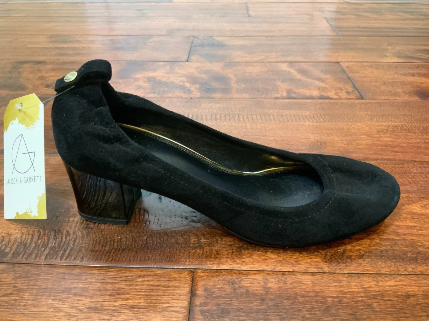 Lanvin Paris 黑色麂皮绒圆头粗跟,尺寸 38.5 | 8.5-