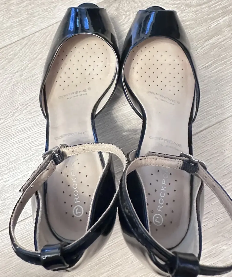 Rockport Adiprene Adidas 高跟鞋女式 6.5 码黑色漆皮露趾-