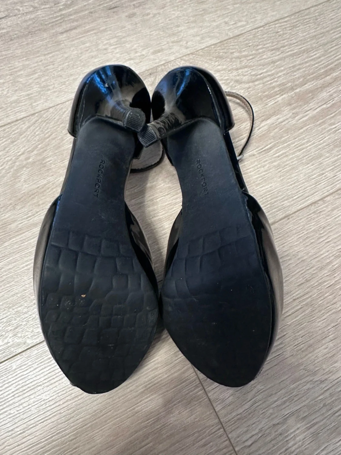 Rockport Adiprene Adidas 高跟鞋女式 6.5 码黑色漆皮露趾-