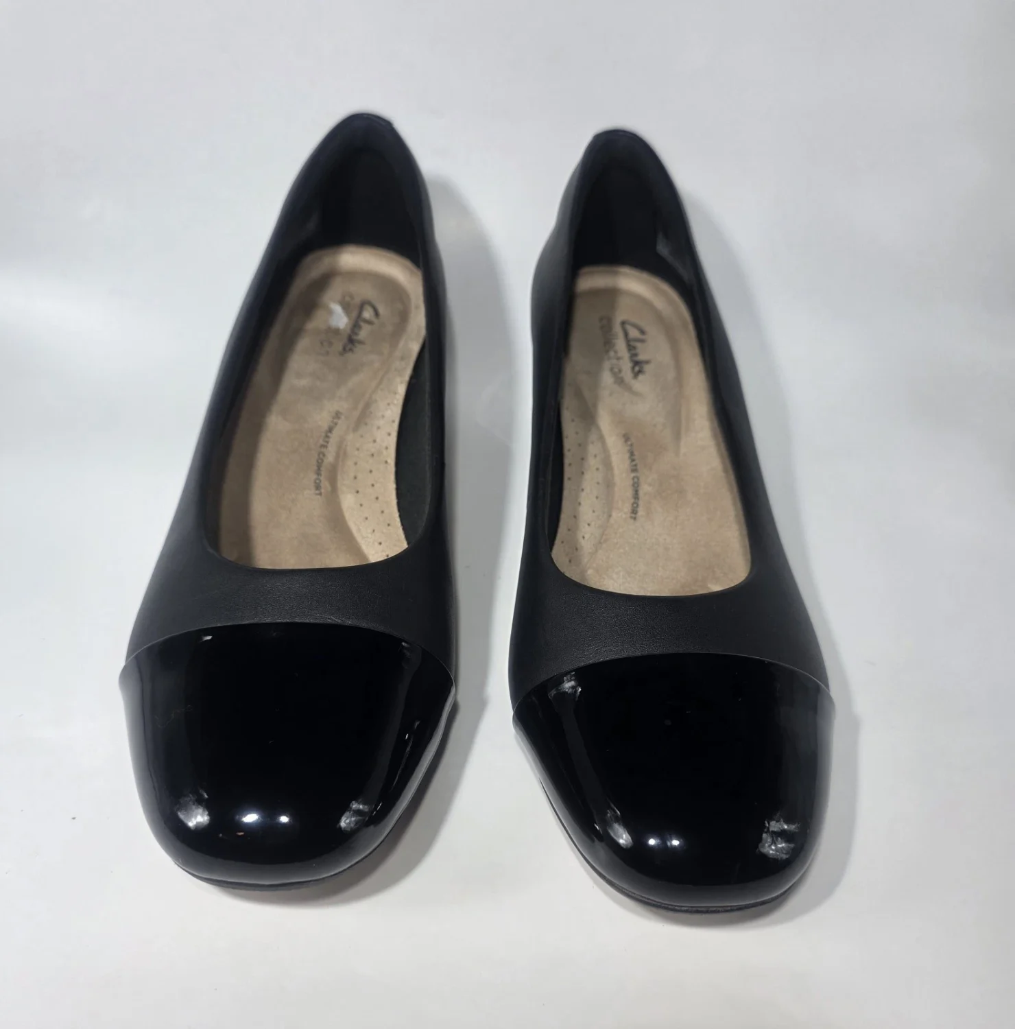 Clarks Collection – 皮革鞋头粗跟高跟鞋 9 码-