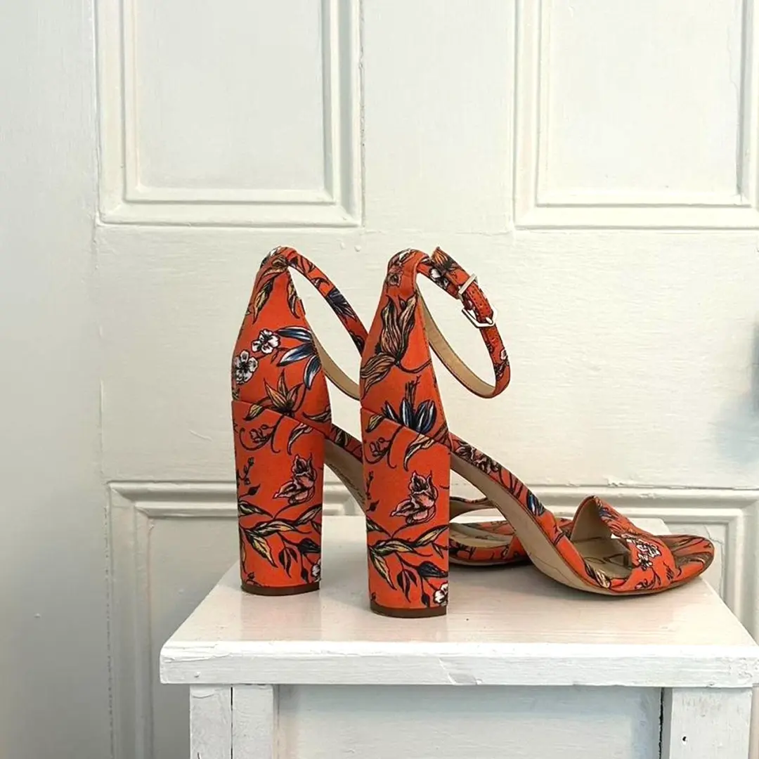 Sam Edelman 橙色花卉印花粗跟凉鞋,9 码,状况良好-