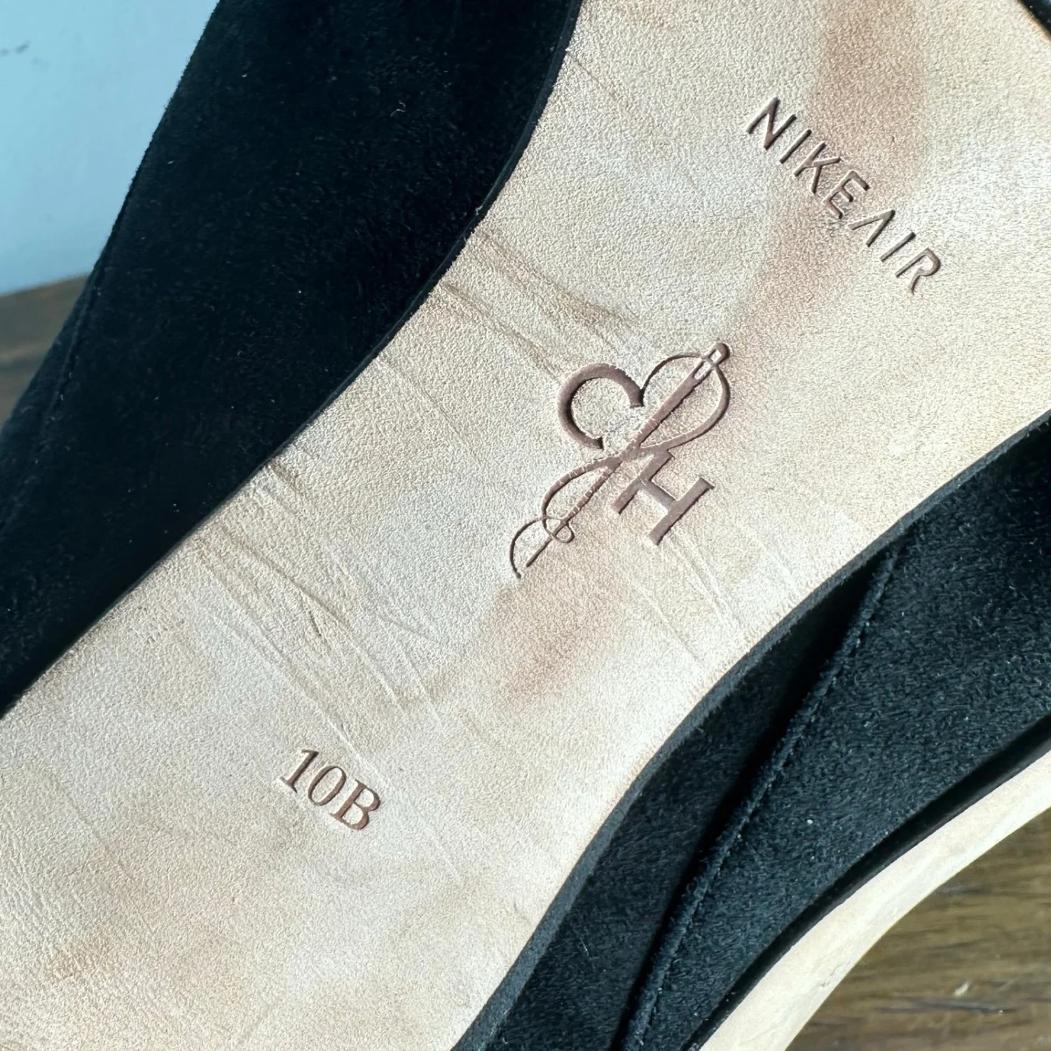 COLE HAAN Talia Gore 黑色麂皮绒皮革高跟短靴女式 10B-