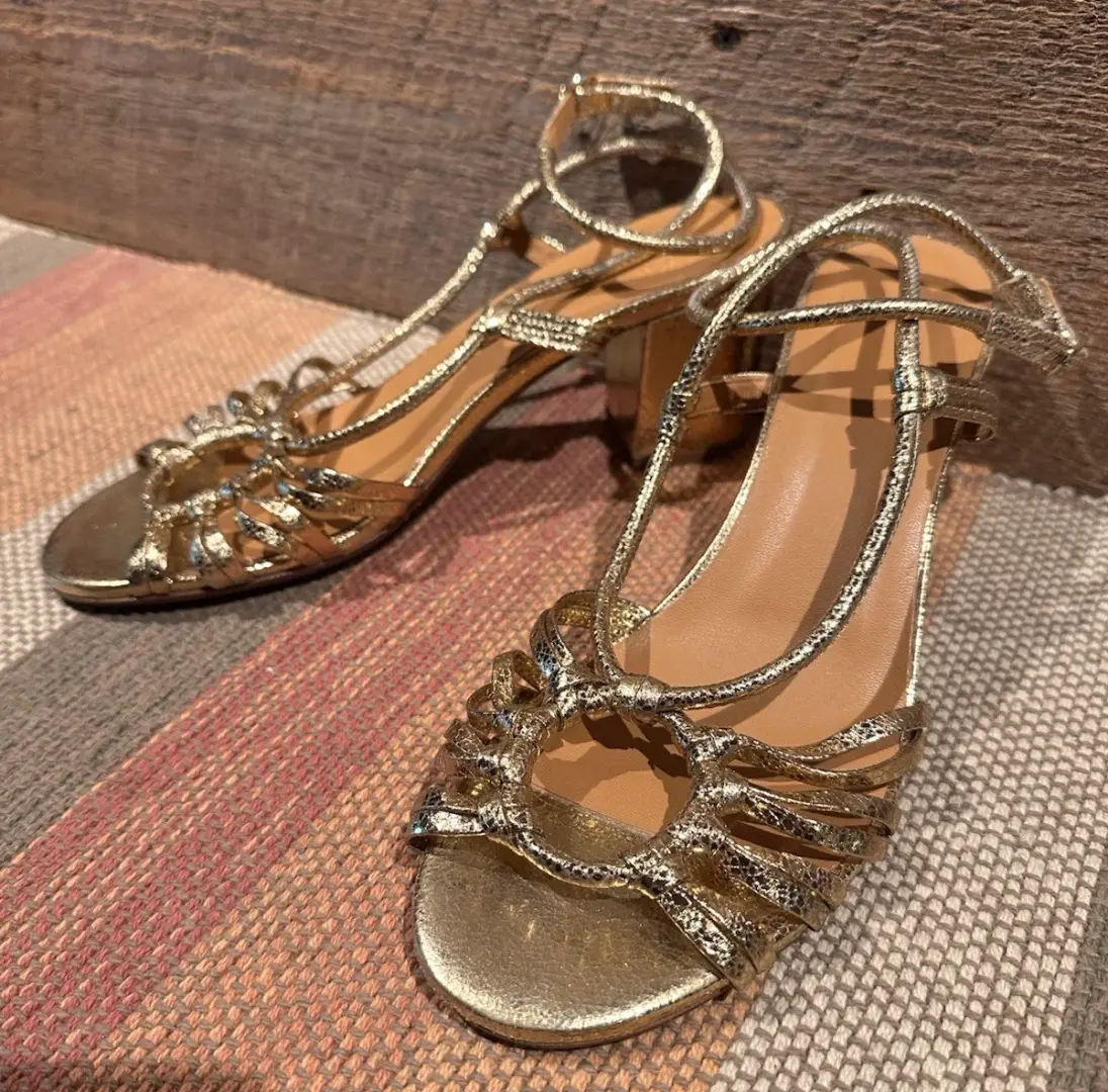 Sezane Gloria 平滑金色高跟鞋凉鞋女式 9 码-