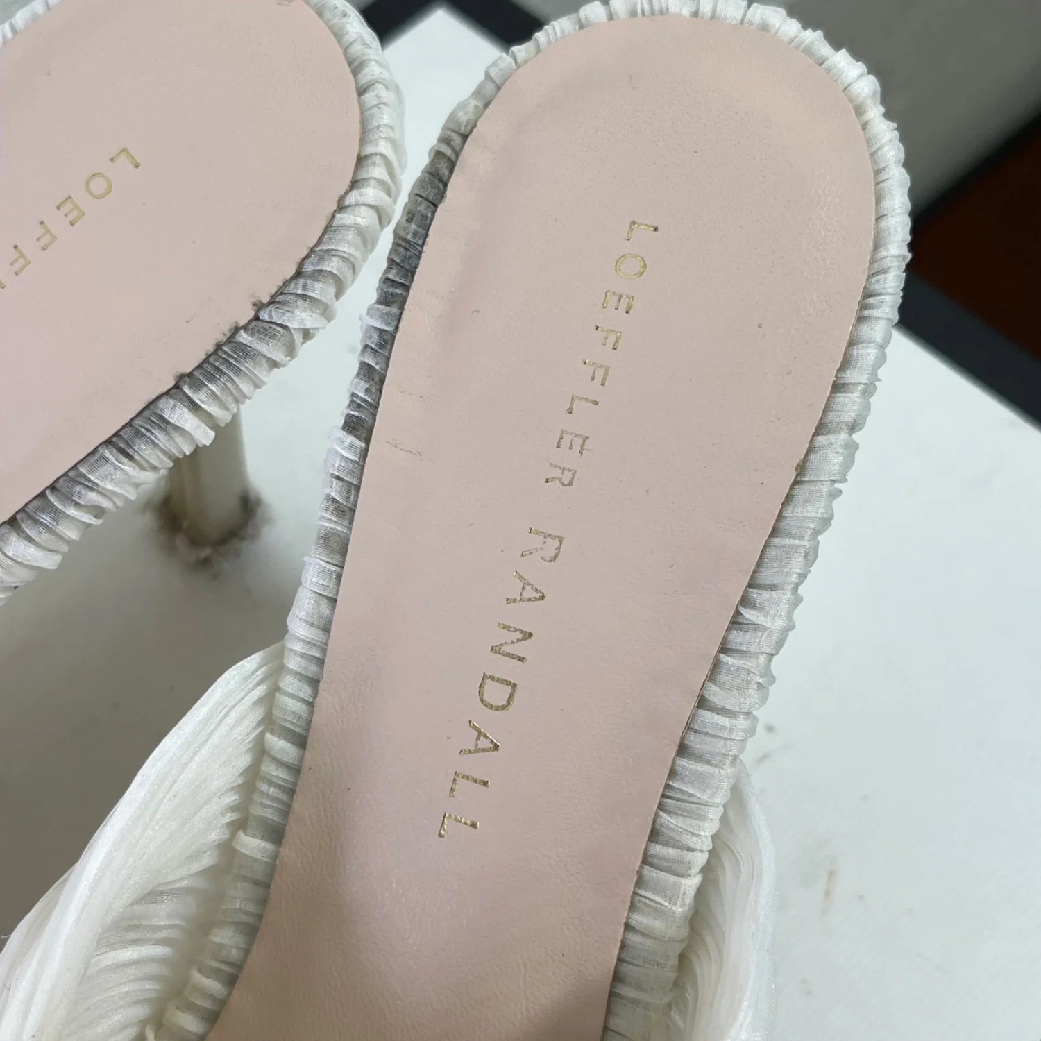 Loeffler Randall Penny 白色结褶蝴蝶结高跟鞋凉鞋女式 8.5 码-