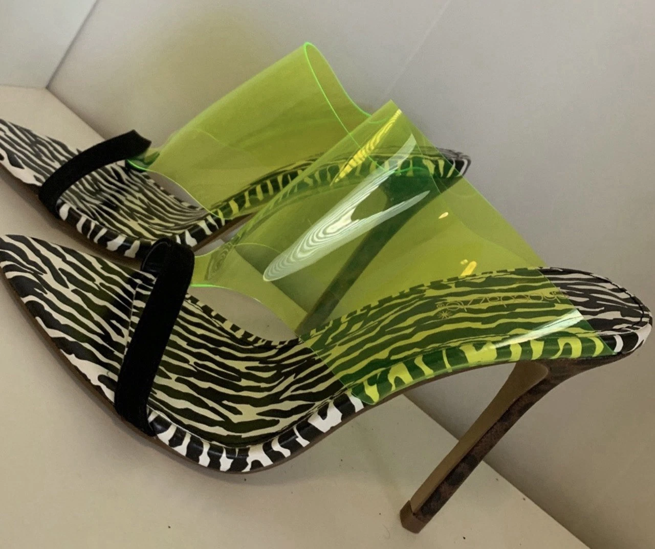 Shoe Dazzle女式8.5骡子4英寸细高跟鞋-