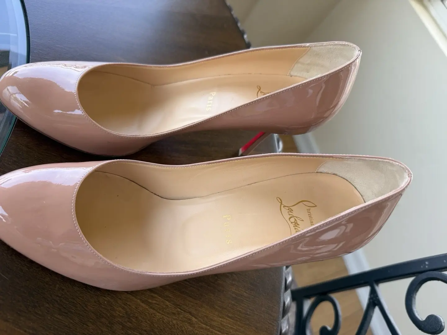 Christian Louboutin 高跟鞋 10 码 US 40 Eu -